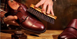 HOW TO CLEAN LEATHER SHOES