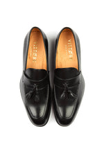 Load image into Gallery viewer, black tassel loafers Italian shoes
